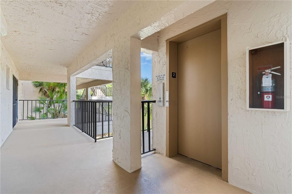 For Sale: $235,000 (2 beds, 2 baths, 1516 Square Feet)