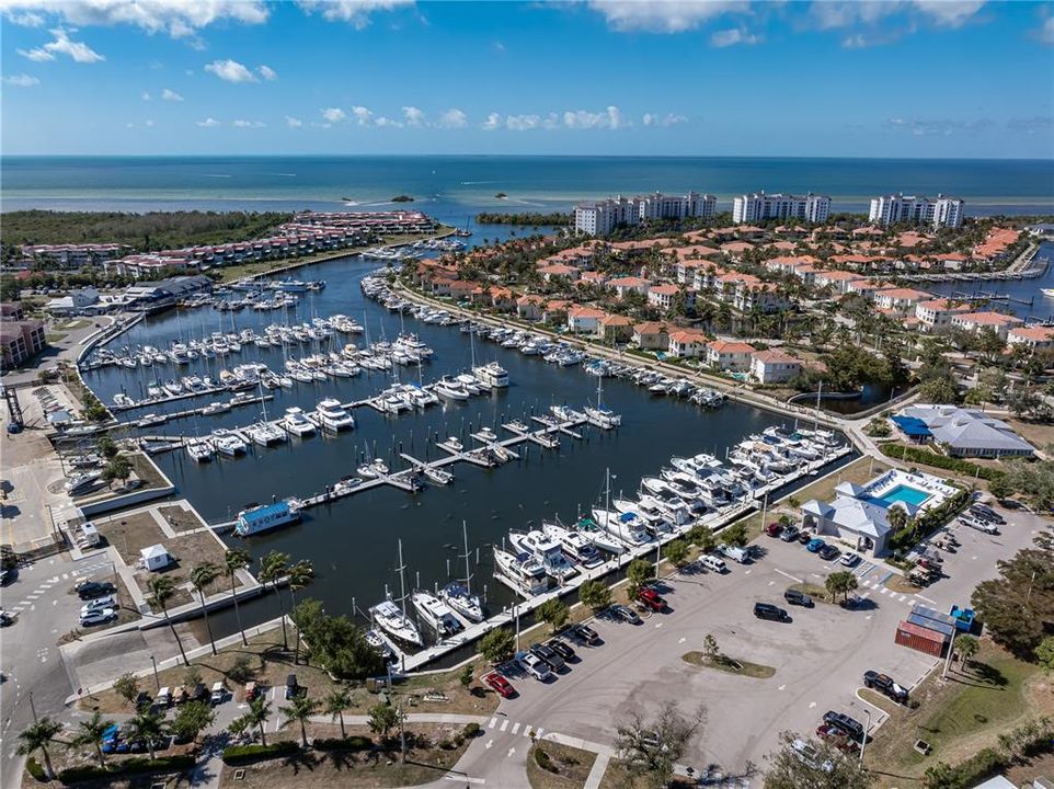 For Sale: $235,000 (2 beds, 2 baths, 1516 Square Feet)