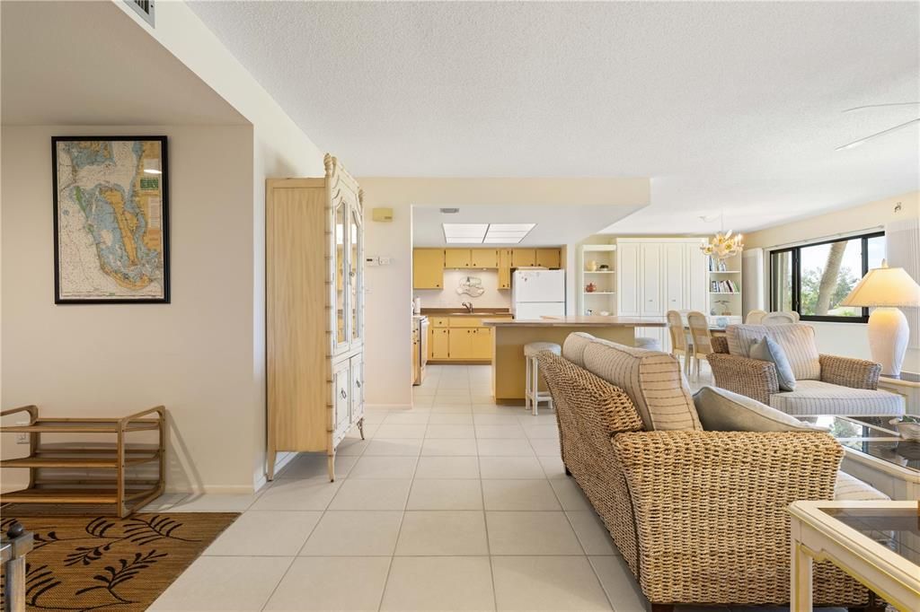 For Sale: $235,000 (2 beds, 2 baths, 1516 Square Feet)