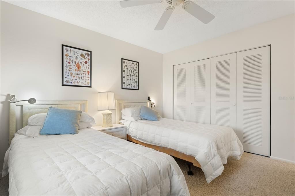 For Sale: $235,000 (2 beds, 2 baths, 1516 Square Feet)