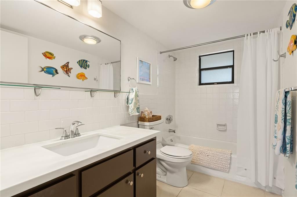 For Sale: $235,000 (2 beds, 2 baths, 1516 Square Feet)