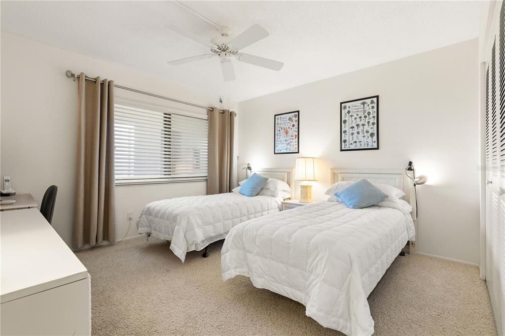 For Sale: $235,000 (2 beds, 2 baths, 1516 Square Feet)