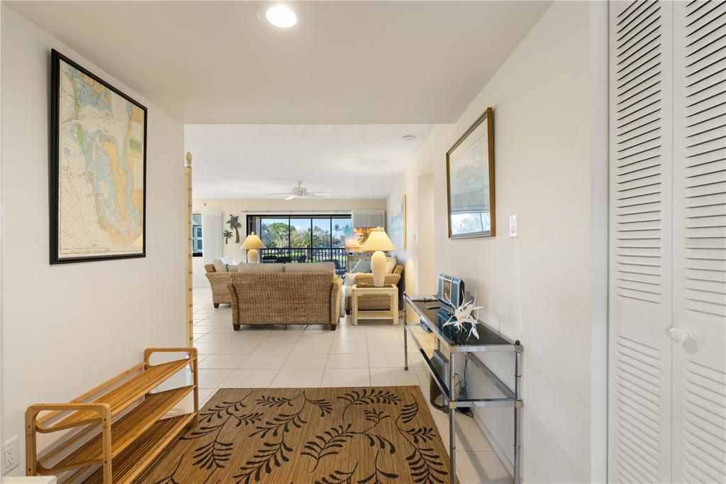 For Sale: $235,000 (2 beds, 2 baths, 1516 Square Feet)