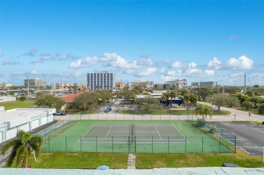 For Sale: $350,000 (2 beds, 2 baths, 1234 Square Feet)