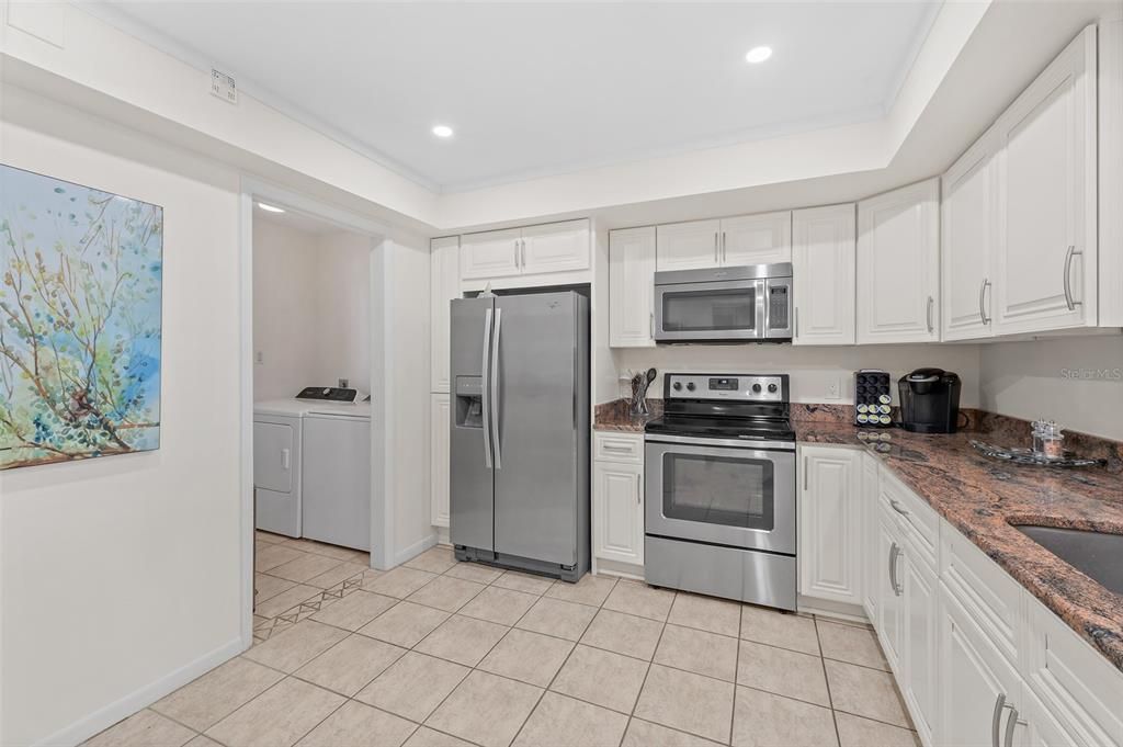 For Sale: $350,000 (2 beds, 2 baths, 1234 Square Feet)