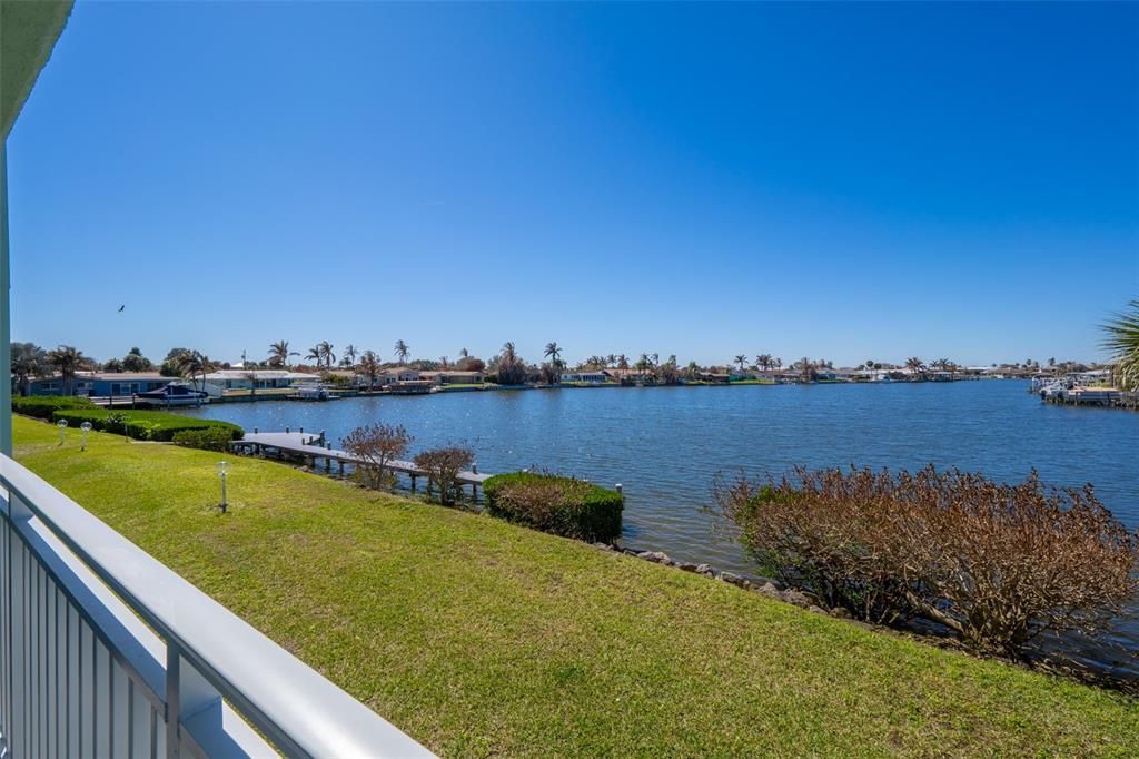 For Sale: $350,000 (2 beds, 2 baths, 1234 Square Feet)