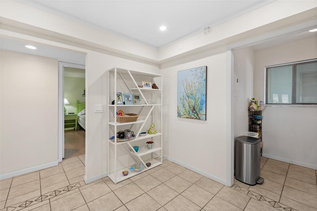 For Sale: $350,000 (2 beds, 2 baths, 1234 Square Feet)