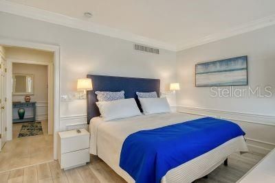 For Rent: $2,250 (1 beds, 1 baths, 623 Square Feet)