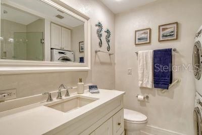 For Rent: $2,250 (1 beds, 1 baths, 623 Square Feet)