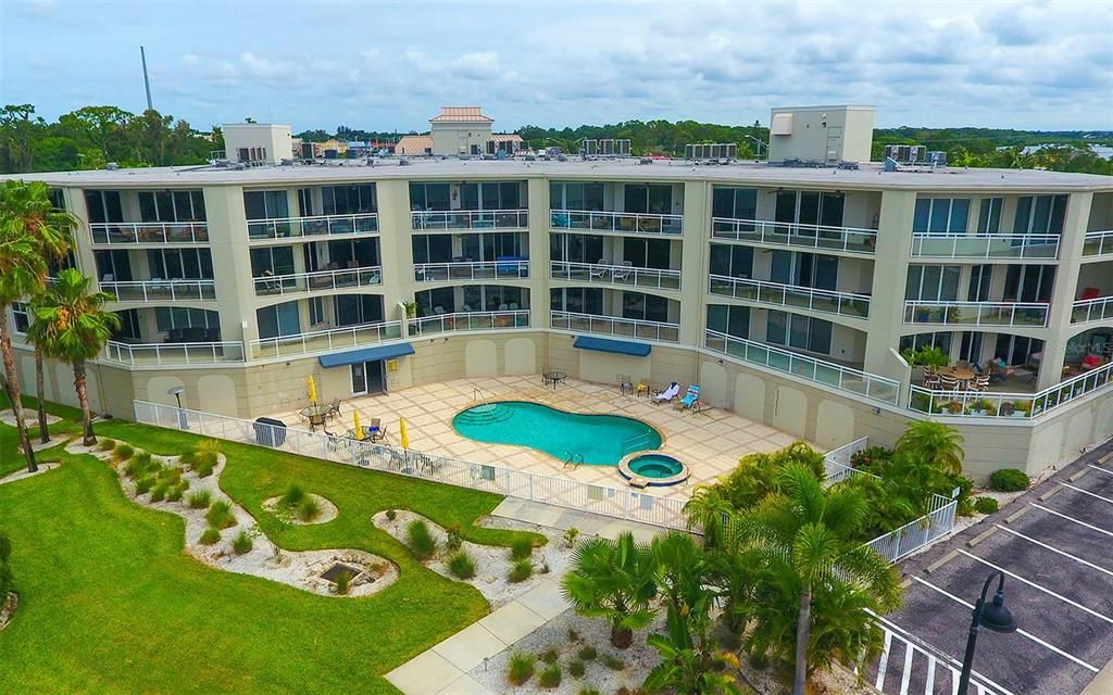 For Sale: $649,900 (2 beds, 2 baths, 1642 Square Feet)