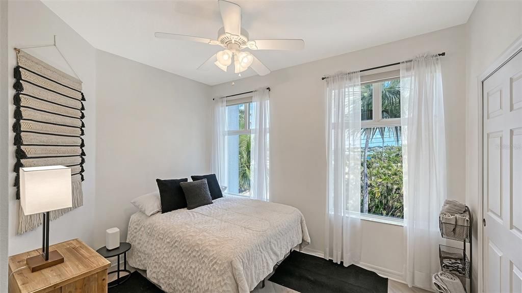 For Sale: $649,900 (2 beds, 2 baths, 1642 Square Feet)