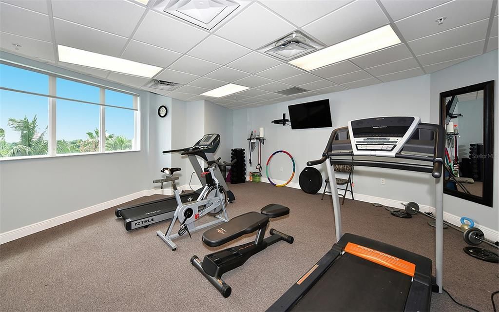 For Sale: $649,900 (2 beds, 2 baths, 1642 Square Feet)
