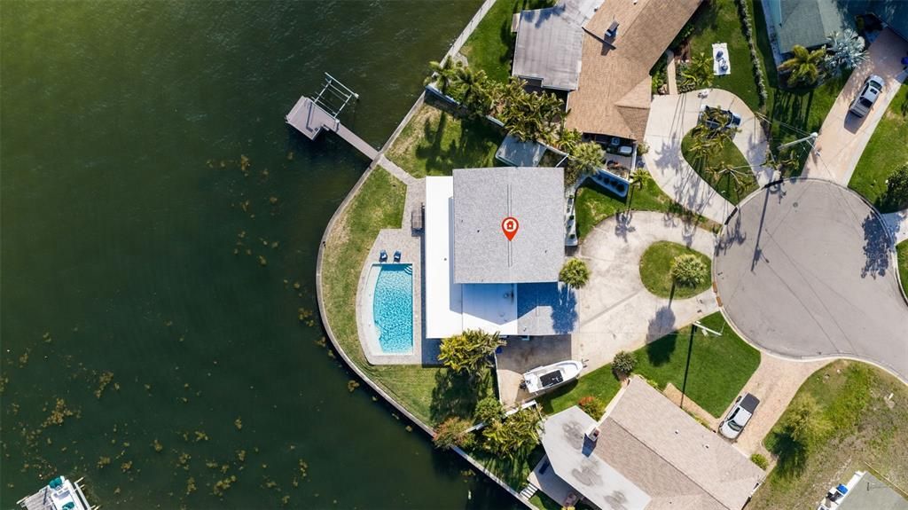 Activo con contrato: $1,850,000 (4 camas, 3 baños, 3311 Pies cuadrados)