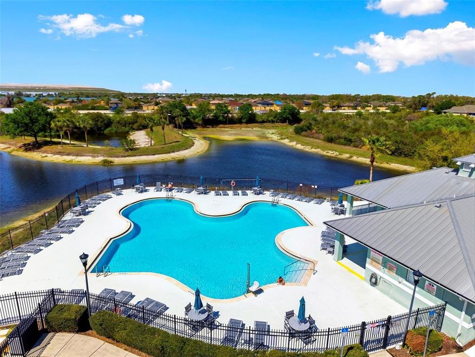 Под контрактом: $217,000 (3 спален, 2 ванн, 1387 Квадратных фут)