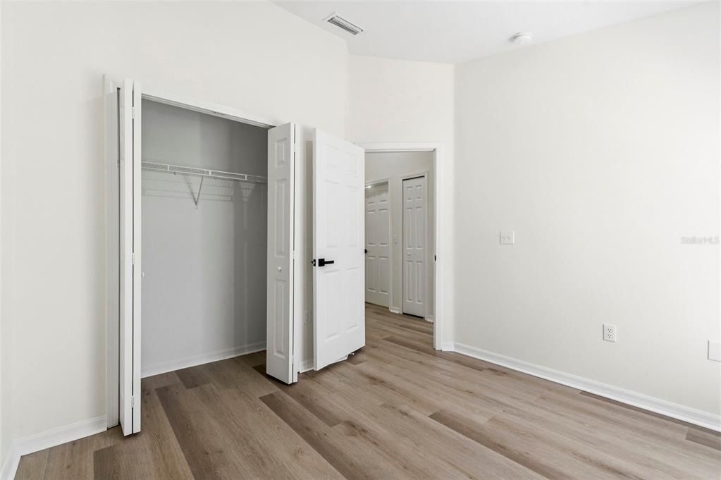 Под контрактом: $217,000 (3 спален, 2 ванн, 1387 Квадратных фут)