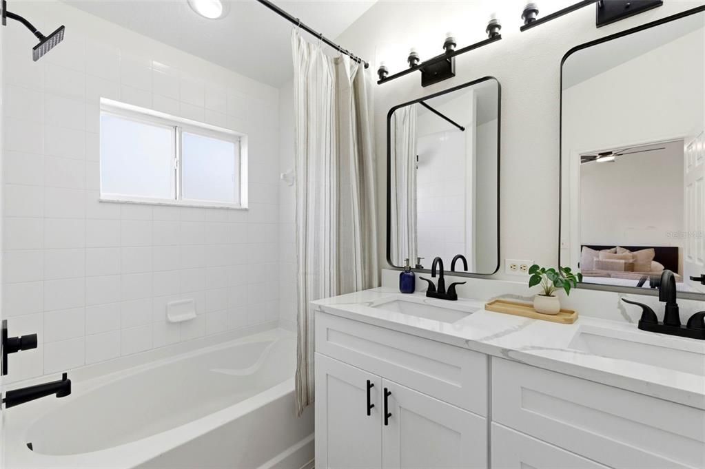 Под контрактом: $217,000 (3 спален, 2 ванн, 1387 Квадратных фут)