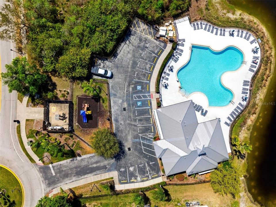 Под контрактом: $217,000 (3 спален, 2 ванн, 1387 Квадратных фут)