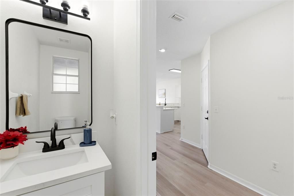 Под контрактом: $217,000 (3 спален, 2 ванн, 1387 Квадратных фут)