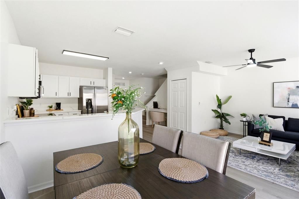 Под контрактом: $217,000 (3 спален, 2 ванн, 1387 Квадратных фут)