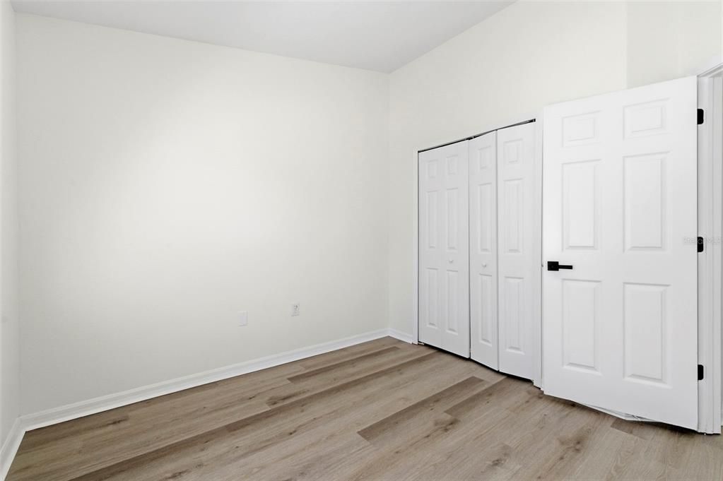 Под контрактом: $217,000 (3 спален, 2 ванн, 1387 Квадратных фут)