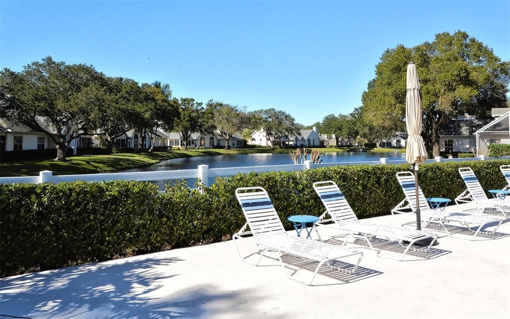 На продажу: $299,900 (2 спален, 2 ванн, 1385 Квадратных фут)