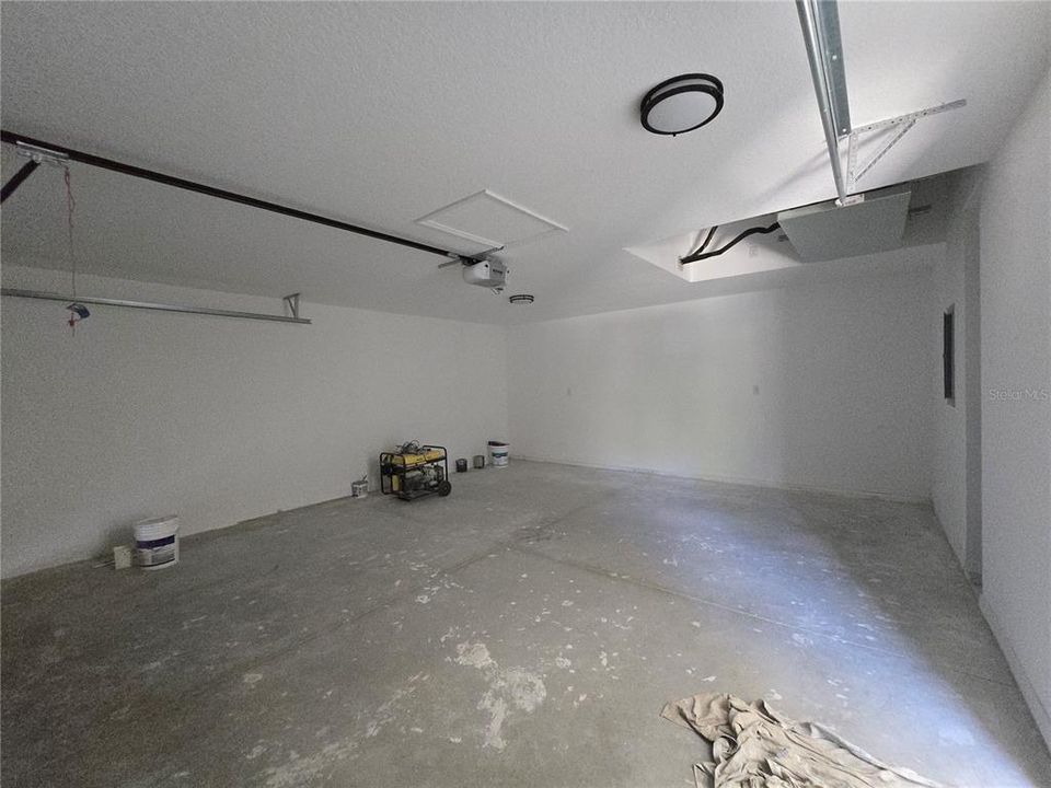 Activo con contrato: $260,000 (3 camas, 2 baños, 1396 Pies cuadrados)