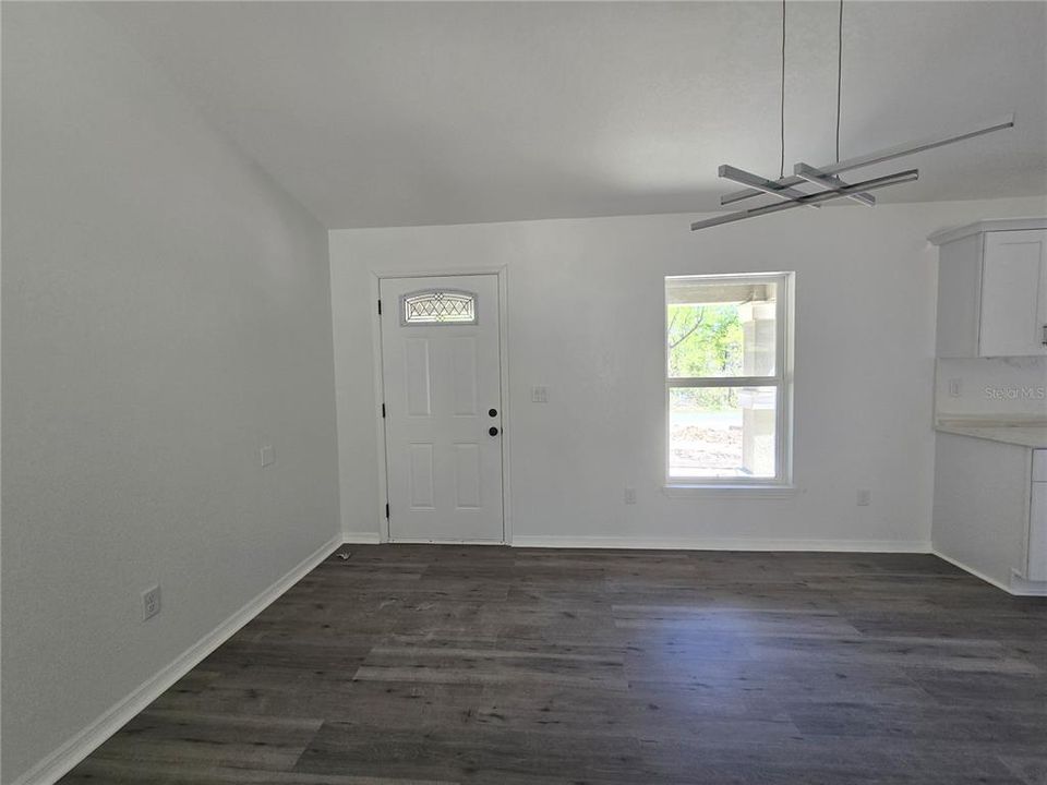 Activo con contrato: $260,000 (3 camas, 2 baños, 1396 Pies cuadrados)