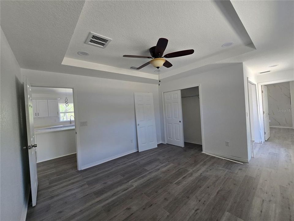 Activo con contrato: $260,000 (3 camas, 2 baños, 1396 Pies cuadrados)