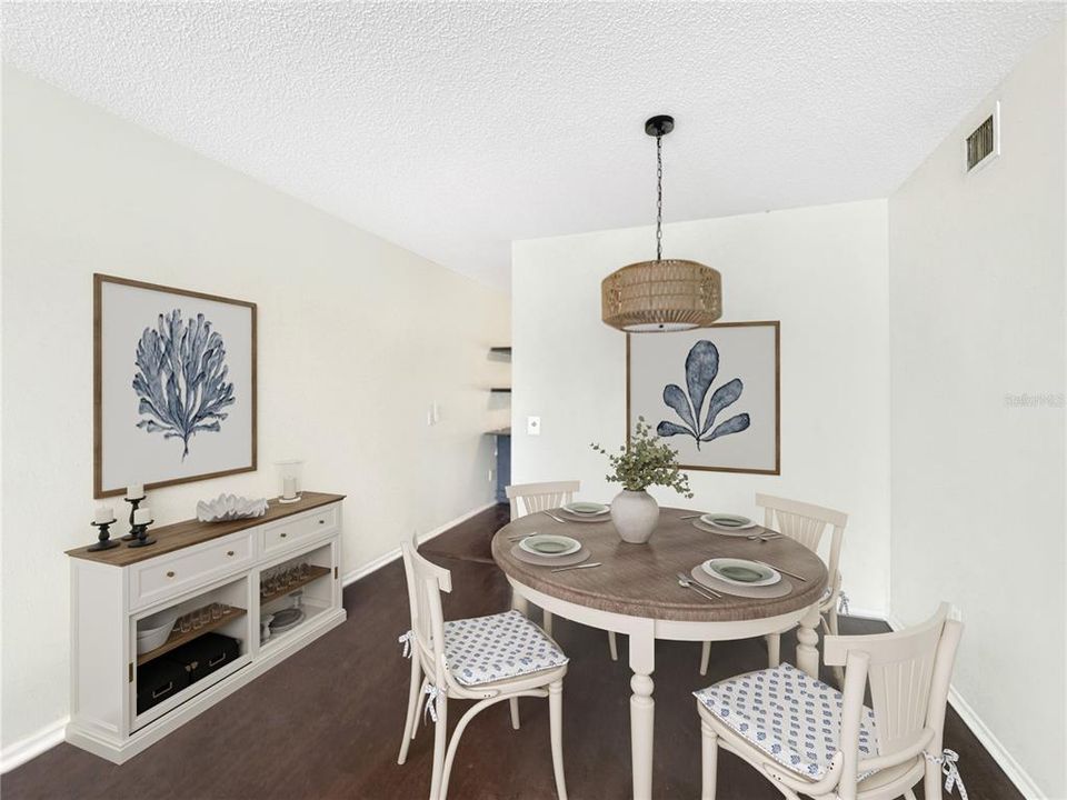 En Venta: $205,000 (2 camas, 2 baños, 1045 Pies cuadrados)