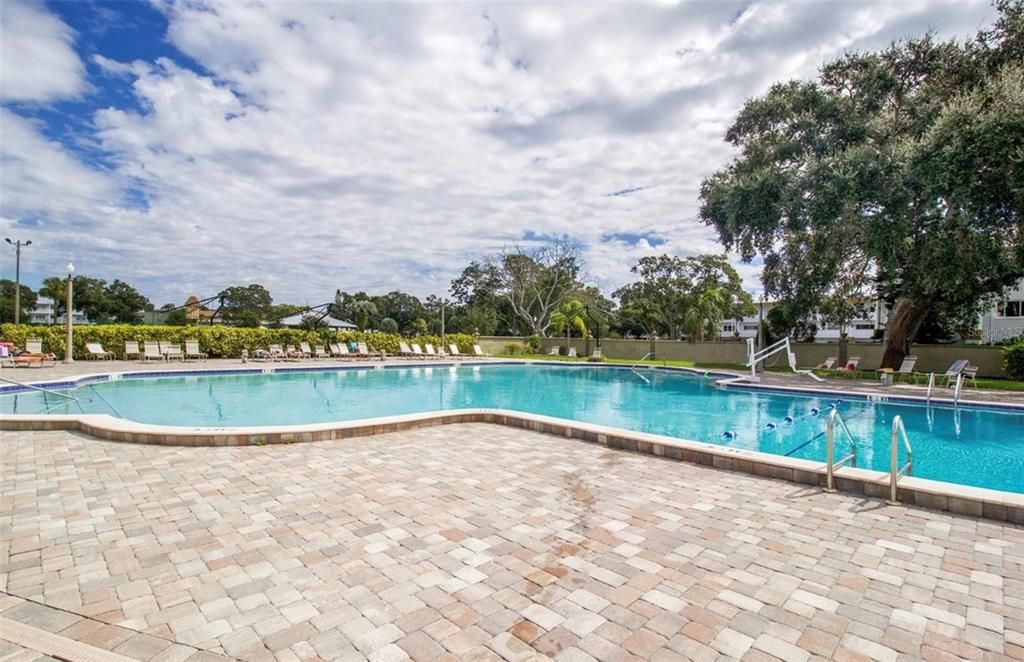 En Venta: $205,000 (2 camas, 2 baños, 1045 Pies cuadrados)