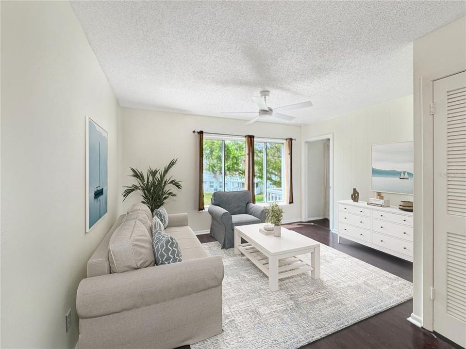 En Venta: $205,000 (2 camas, 2 baños, 1045 Pies cuadrados)