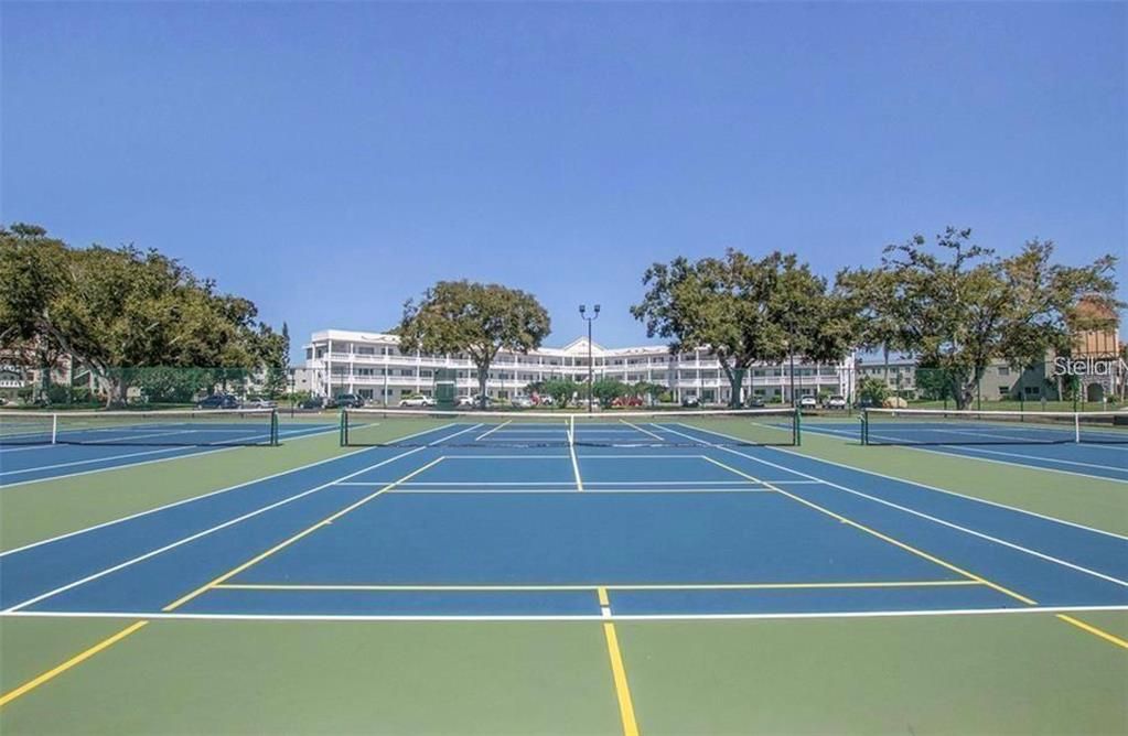 En Venta: $205,000 (2 camas, 2 baños, 1045 Pies cuadrados)