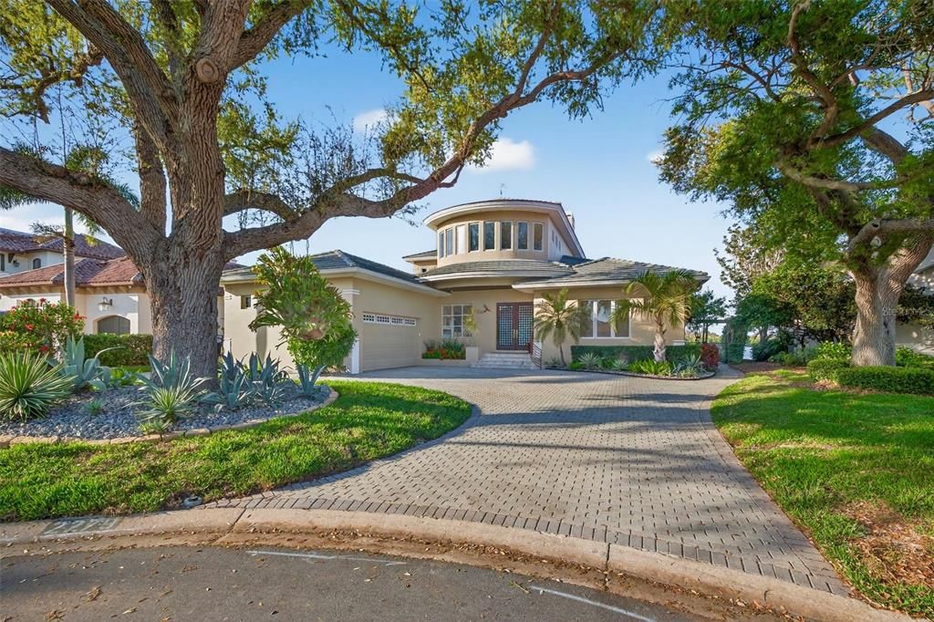 For Sale: $4,250,000 (4 beds, 4 baths, 4814 Square Feet)