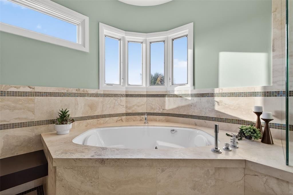 For Sale: $4,250,000 (4 beds, 4 baths, 4814 Square Feet)