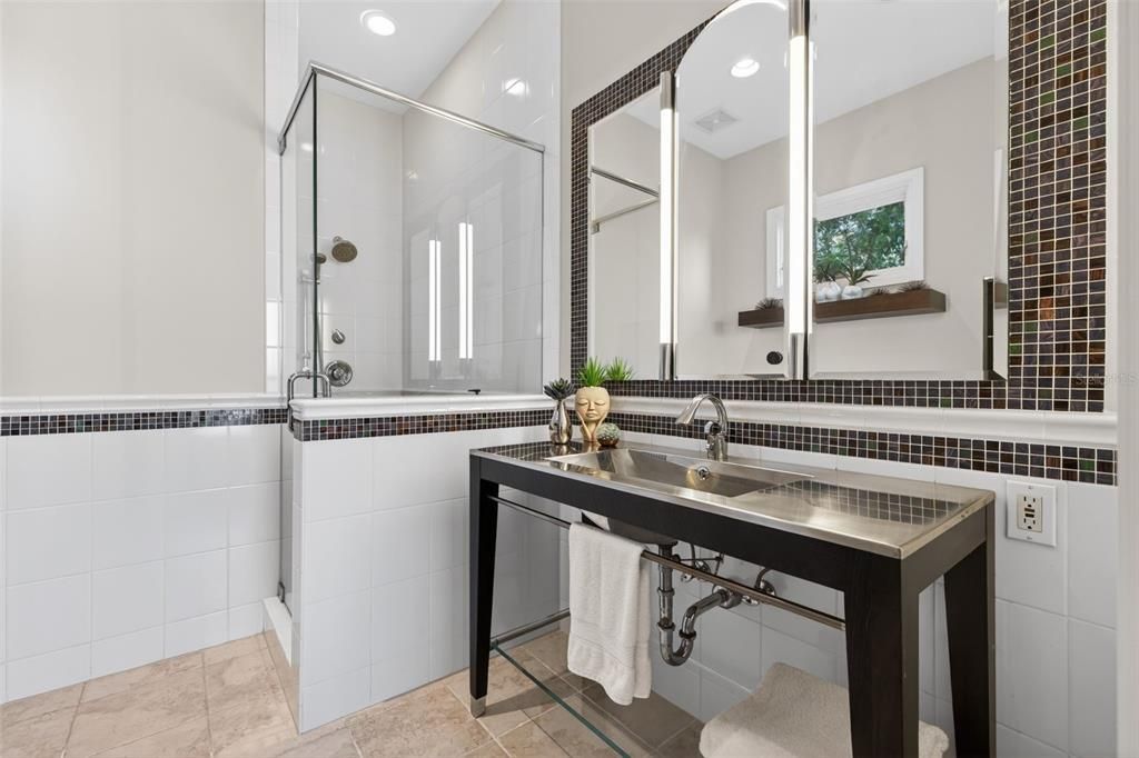 For Sale: $4,250,000 (4 beds, 4 baths, 4814 Square Feet)