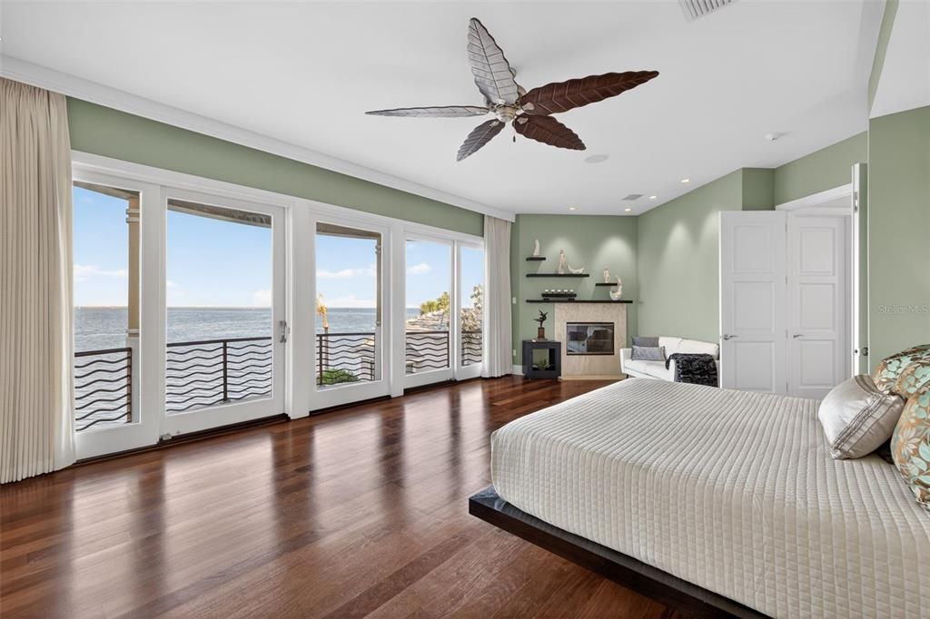 For Sale: $4,250,000 (4 beds, 4 baths, 4814 Square Feet)
