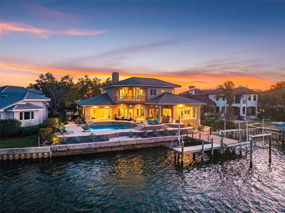 For Sale: $4,250,000 (4 beds, 4 baths, 4814 Square Feet)