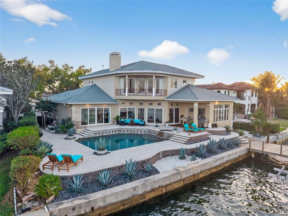 For Sale: $4,250,000 (4 beds, 4 baths, 4814 Square Feet)