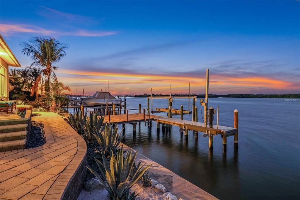 For Sale: $4,250,000 (4 beds, 4 baths, 4814 Square Feet)