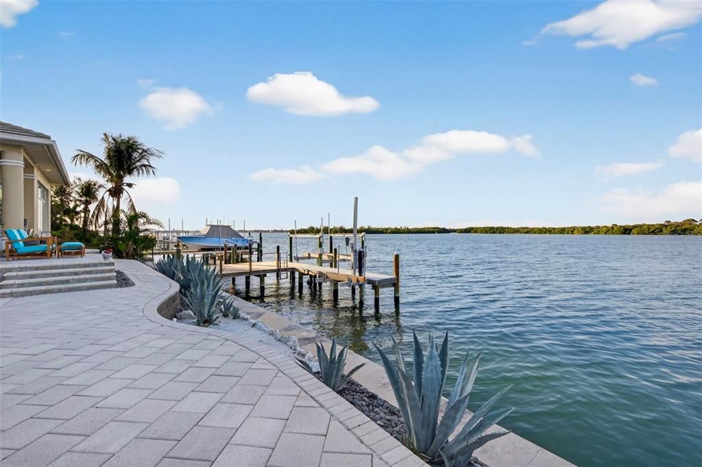 For Sale: $4,250,000 (4 beds, 4 baths, 4814 Square Feet)