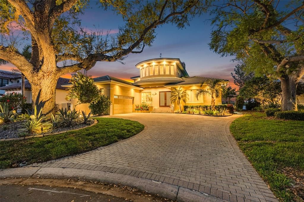 For Sale: $4,250,000 (4 beds, 4 baths, 4814 Square Feet)