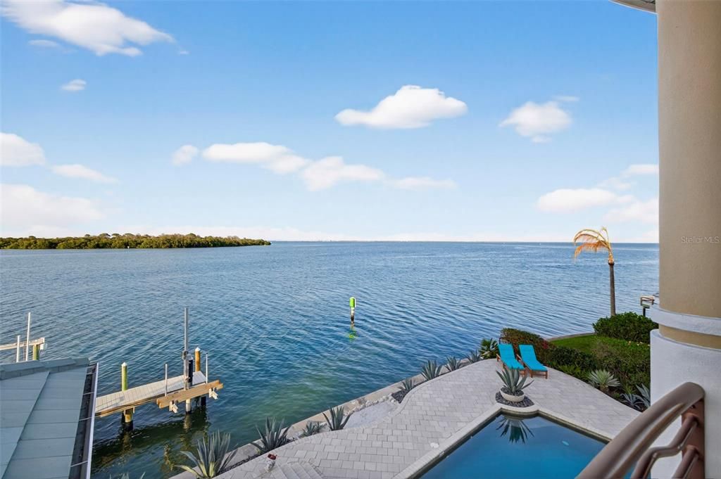 For Sale: $4,250,000 (4 beds, 4 baths, 4814 Square Feet)