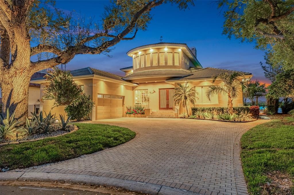 For Sale: $4,250,000 (4 beds, 4 baths, 4814 Square Feet)