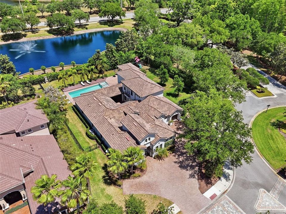 Active With Contract: $1,999,000 (5 beds, 4 baths, 5166 Square Feet)