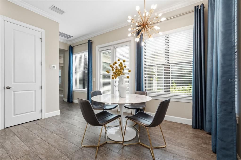 Active With Contract: $1,999,000 (5 beds, 4 baths, 5166 Square Feet)
