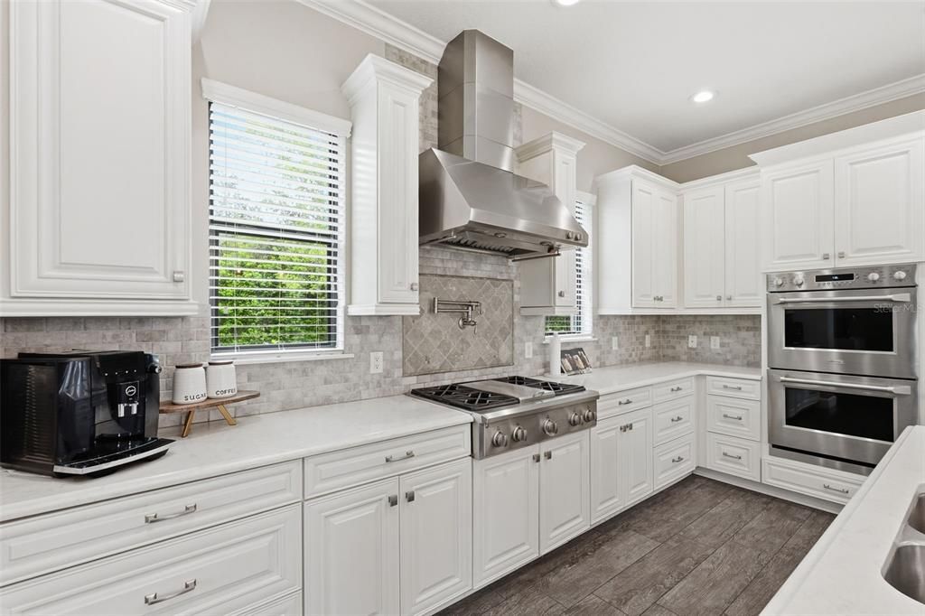 Active With Contract: $1,999,000 (5 beds, 4 baths, 5166 Square Feet)