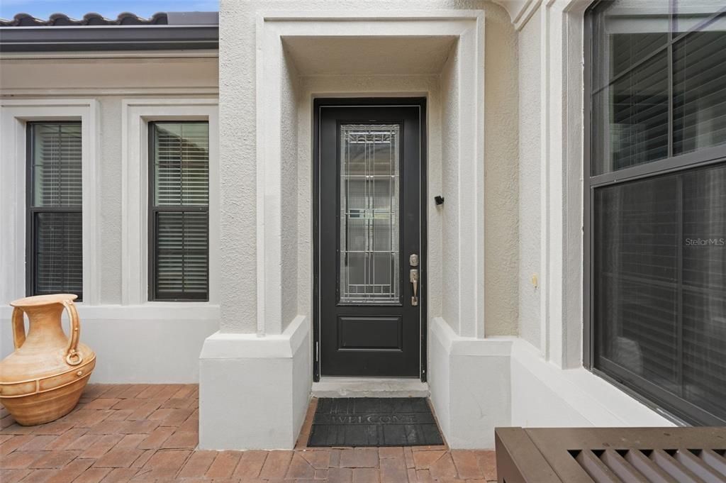 Active With Contract: $1,999,000 (5 beds, 4 baths, 5166 Square Feet)