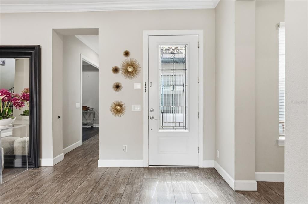 Active With Contract: $1,999,000 (5 beds, 4 baths, 5166 Square Feet)