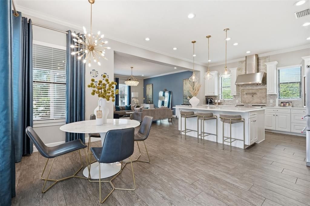 Active With Contract: $1,999,000 (5 beds, 4 baths, 5166 Square Feet)