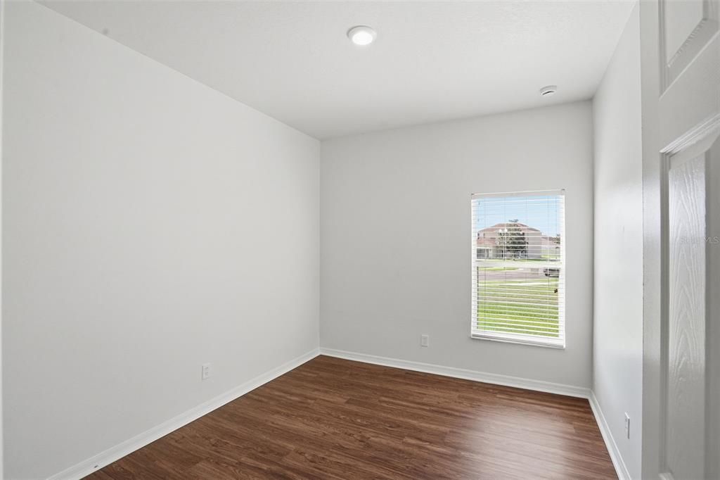 Active With Contract: $254,900 (3 beds, 2 baths, 1719 Square Feet)